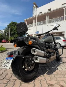 Harley-Davidson Fat Bob miniatura 5