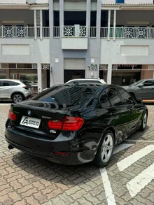 BMW 320i miniatura 4